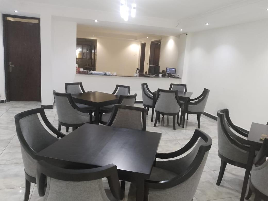 Water Pavilion Hotel Keroka Luaran gambar