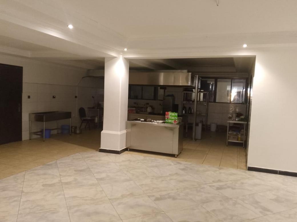 Water Pavilion Hotel Keroka Luaran gambar