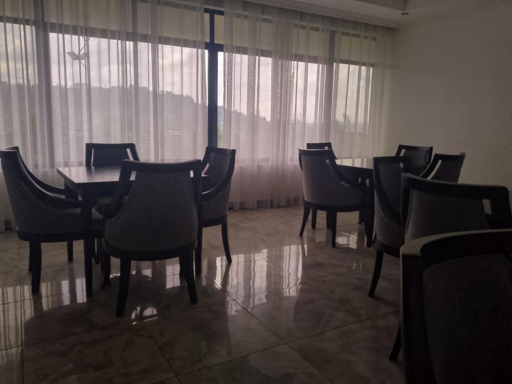 Water Pavilion Hotel Keroka Luaran gambar
